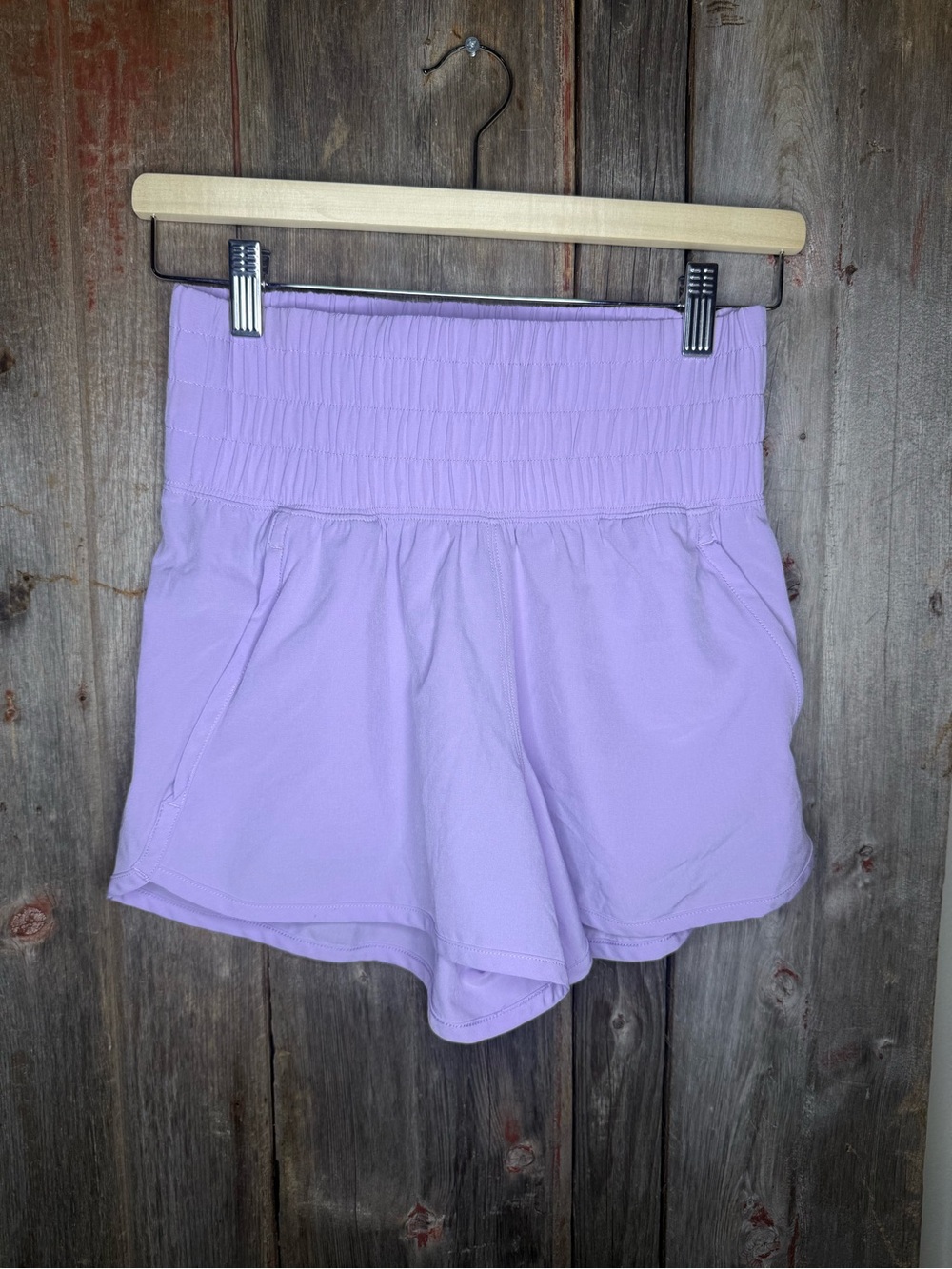 YPB Abercrombie & Fitch Motion Tek High-Waist Lavender Women’s Active Shorts XS
